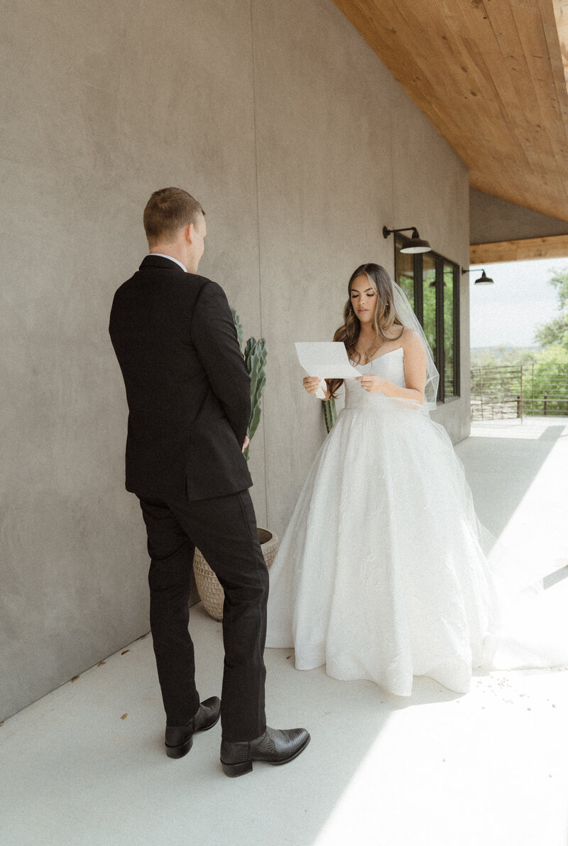 C&R_WED-223