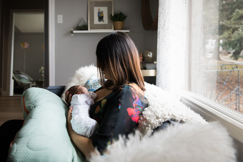 In-home newborn photography Edmonton-11