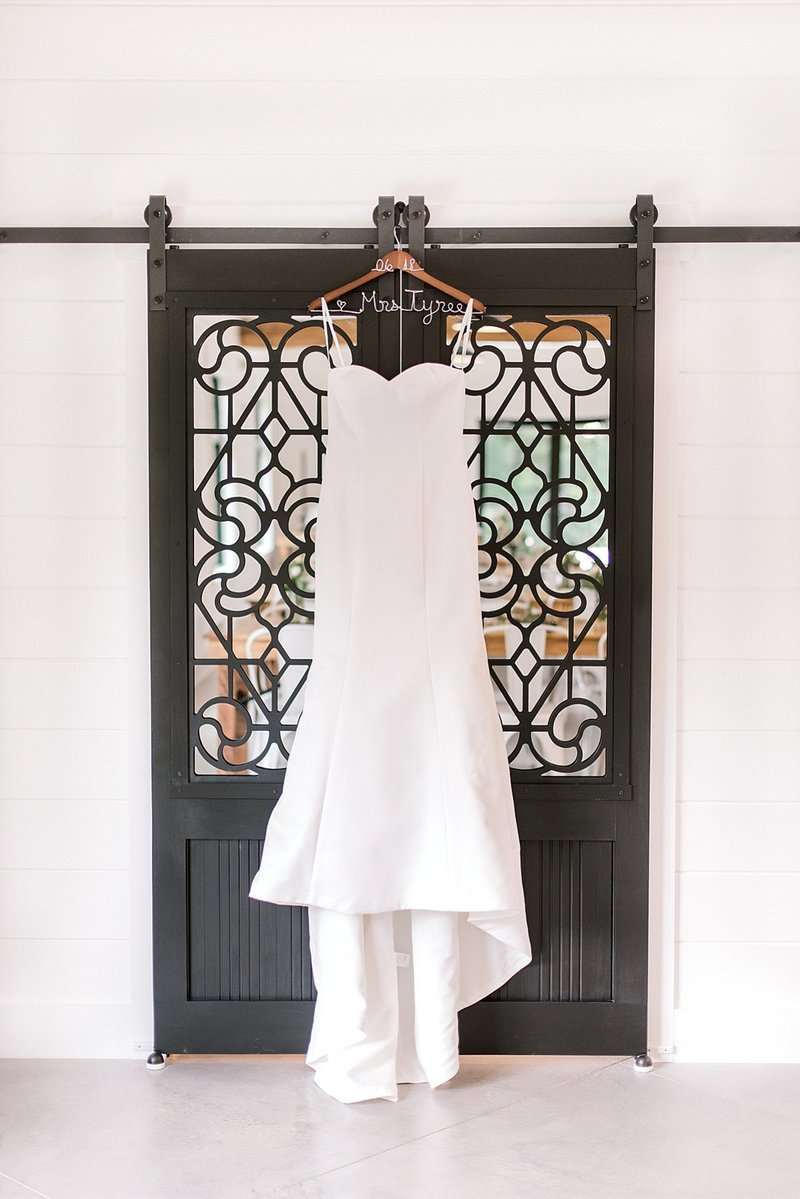 Bloomington_Indiana_The_Wilds_Wedding_Event_Venue_Elegant_Summer_Weddings_17