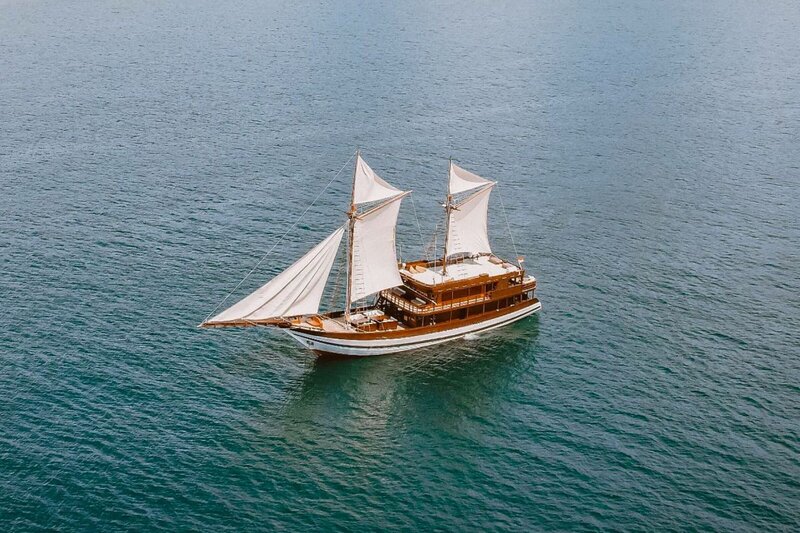 Treat yourself to a lavish yacht experience amidst Indonesia's tropical paradise.
