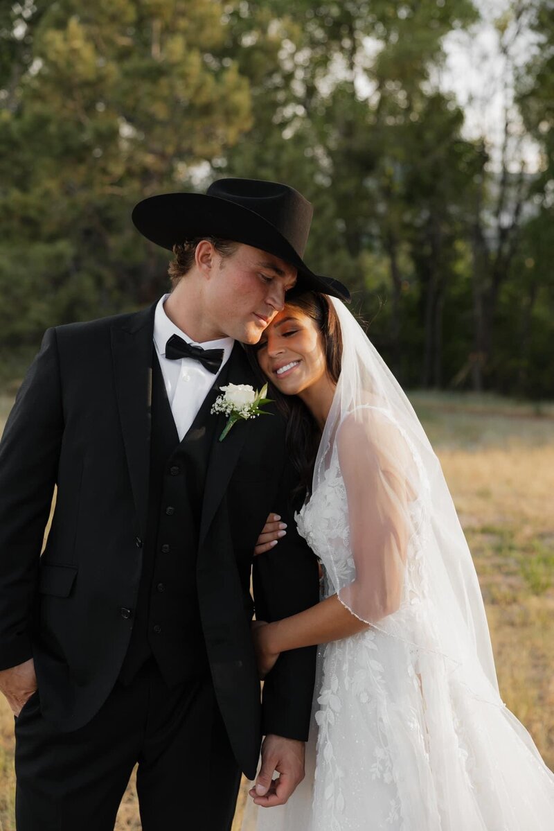 Colorado couples photos, travel photographer, mountain views