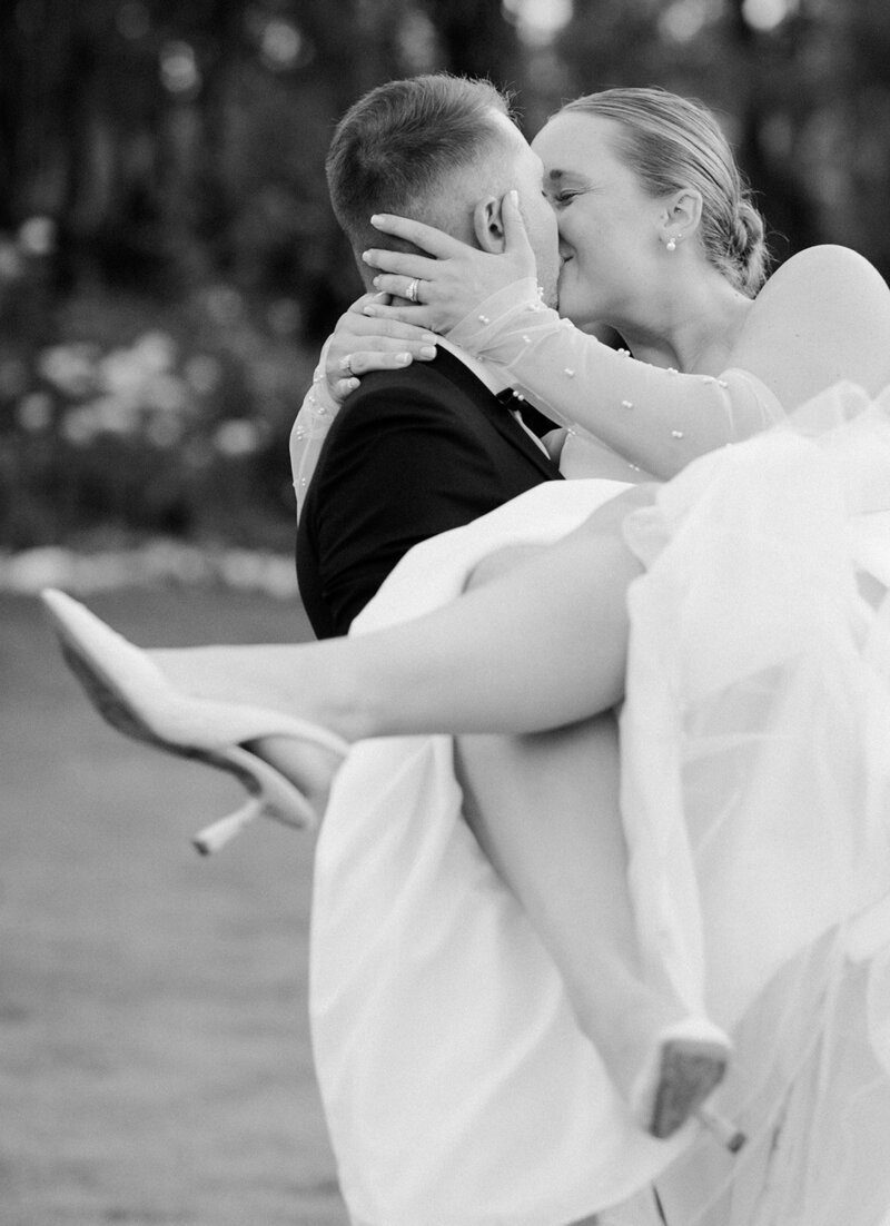 kenosha wisconsin wedding photographed by claire neville photography