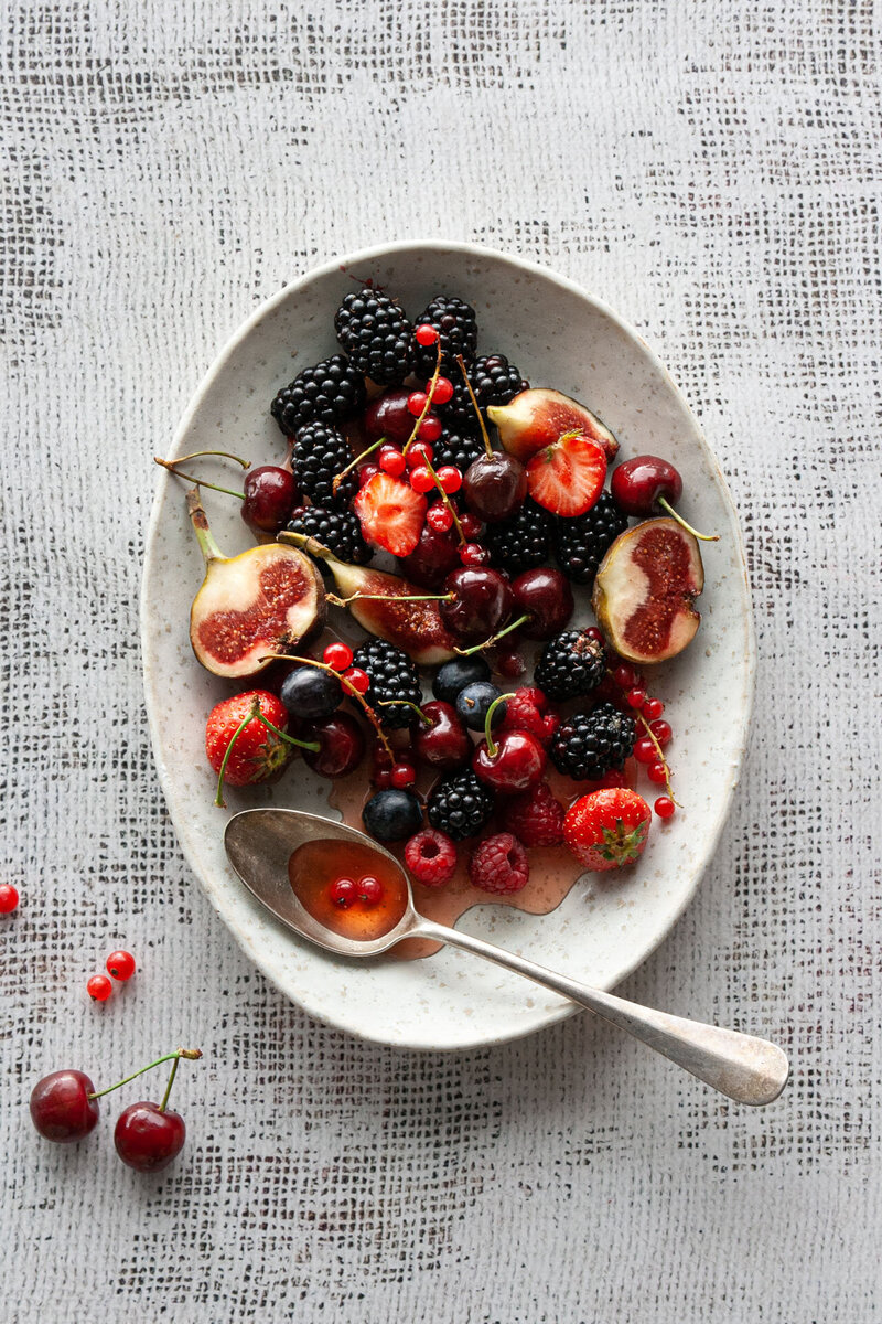 Schaal sappig rood zomerfruit fotografie Dorien Paymans Studio Ensō ©