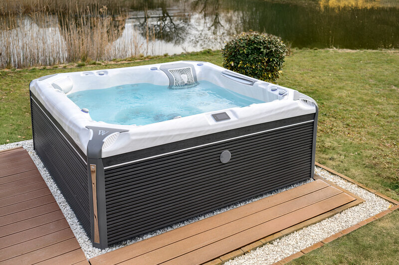 wellis-kilimanjaro-life-premium-hot-tub-north-idaho