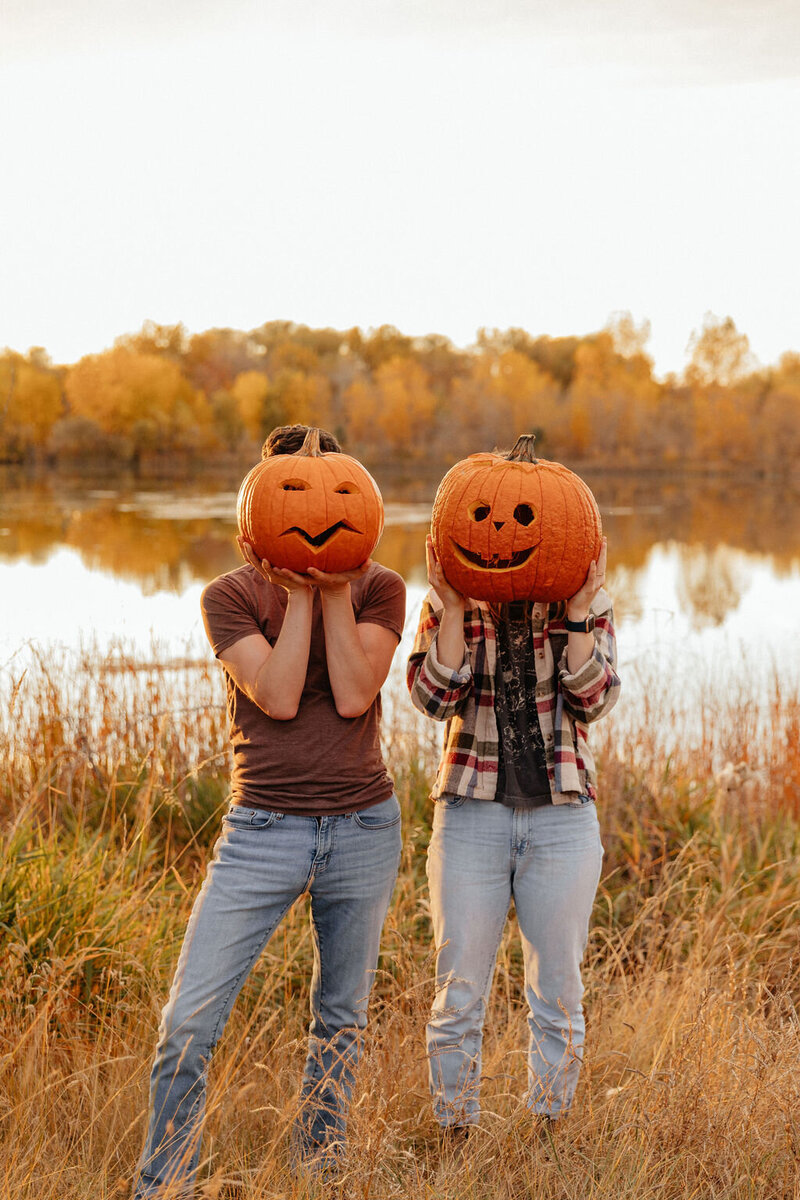 Unique Colorado engagement session where the couple carved their own pumpkins on a date