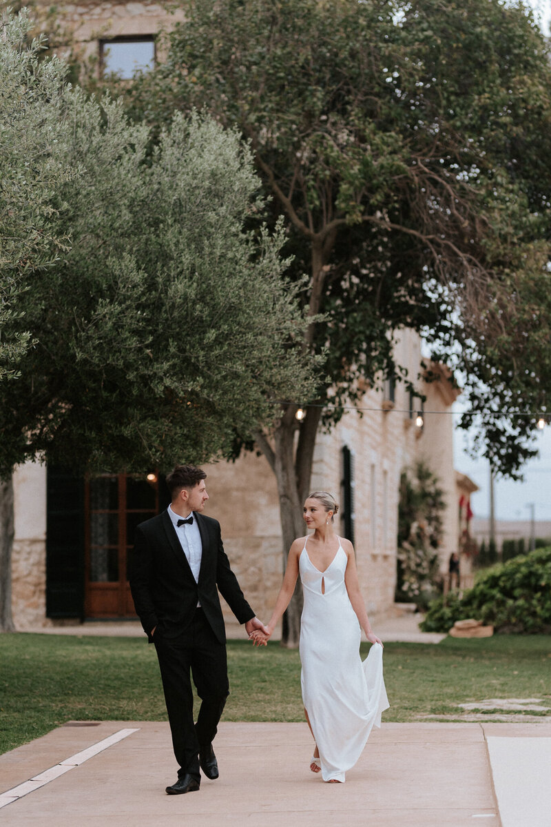Mallorca wedding photographer full-day package – storytelling style