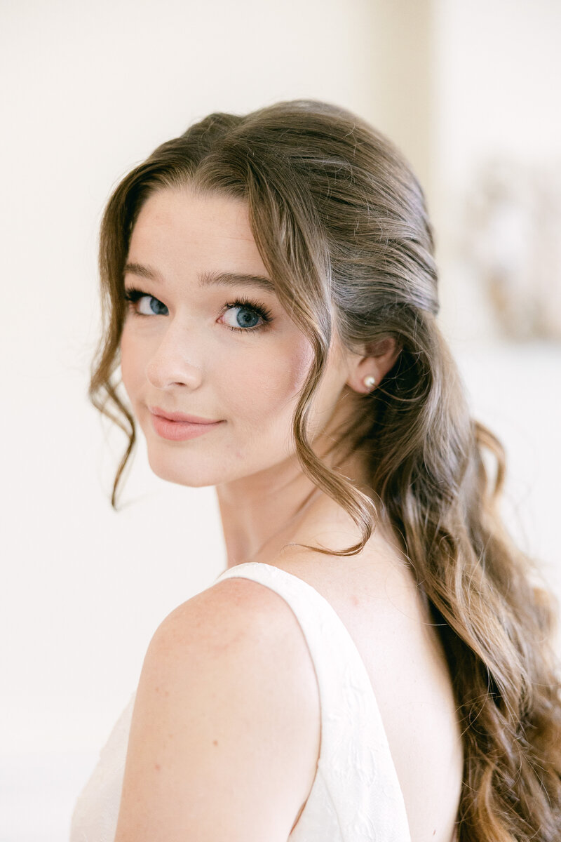 Our luxury bridal makeup services in Charleston provide a refined, soft glam look for brides who want to feel naturally beautiful on their wedding day.