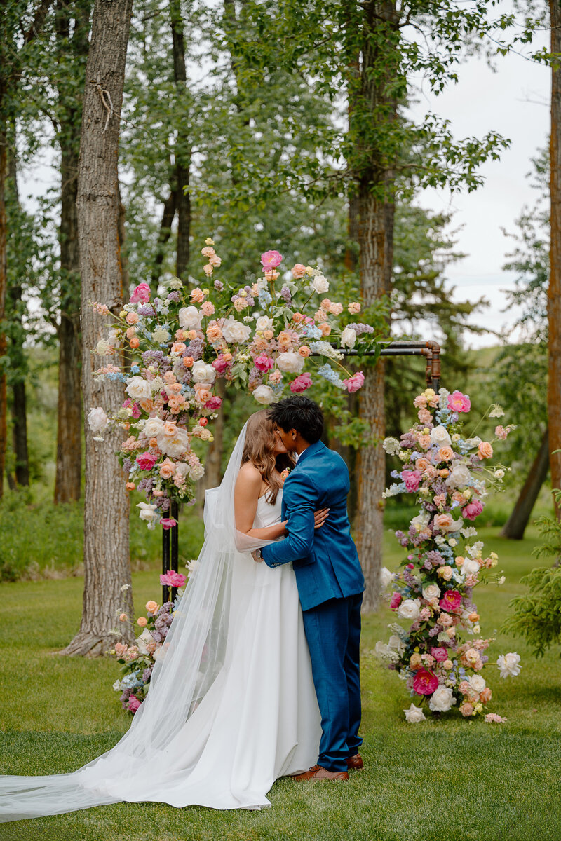 Calgary Wedding Photographer-Enhanced-NRb (10)