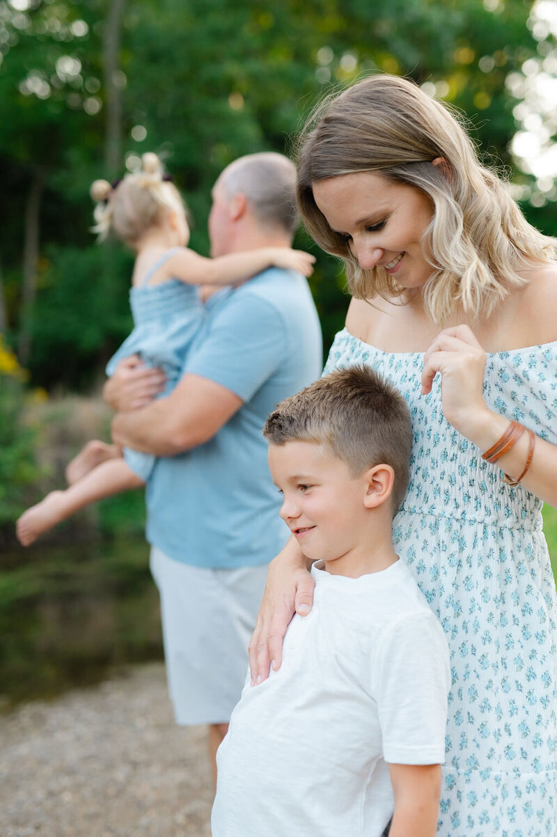 Summer-Fun-Edina-Minnetonka-Minneapolis-Minnesota-FamilyPhotograpgher-1