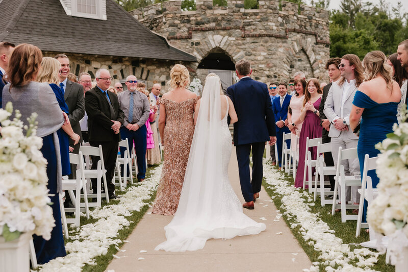 46-A&J - Wedding - Castle Farms - Michigan Wedding Photographer