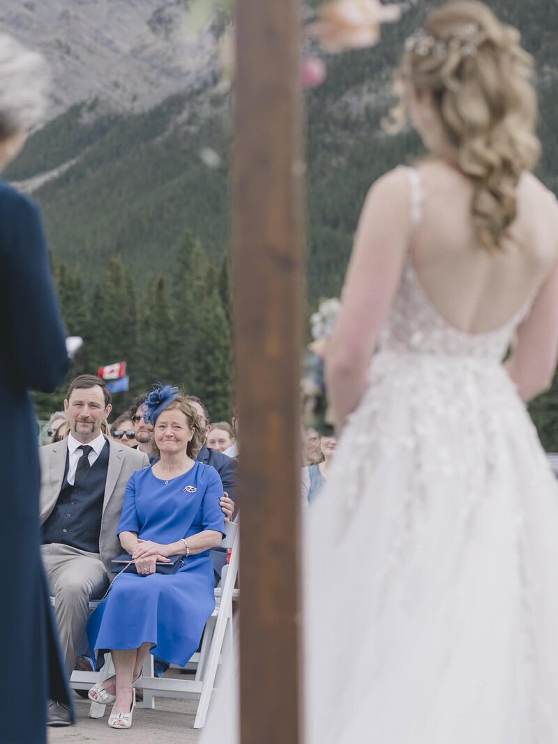 Timeless Tales Creatives - Fine Art Documentary Wedding Photographers in Banff - Banff Springs Golf Course Wedding (18)