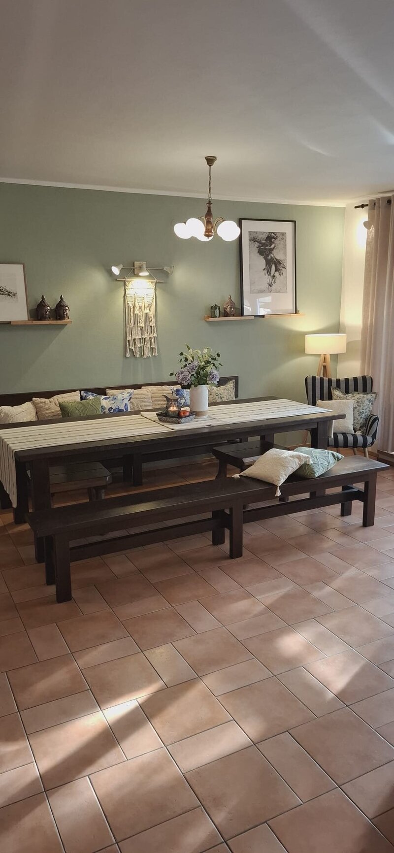 ac510409-4f38-4c66-86f5-d46d8268e193