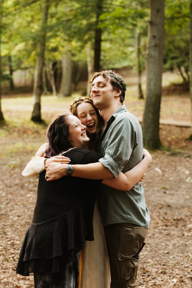 A wonderful pic of a bit wedding family.