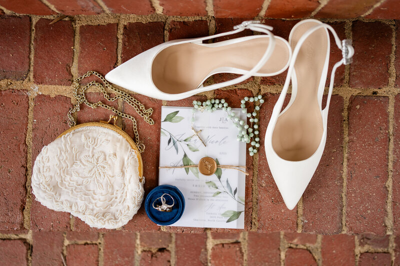 Charlotte-Wedding-Photographers-Moving-Mountains-Jenna-Aaron-Details-0002