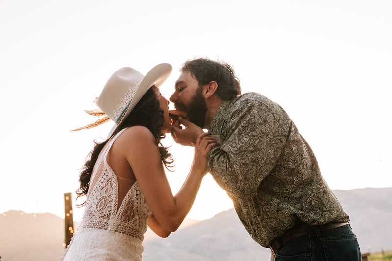 parkhomeranchwesternelegantwedding-83