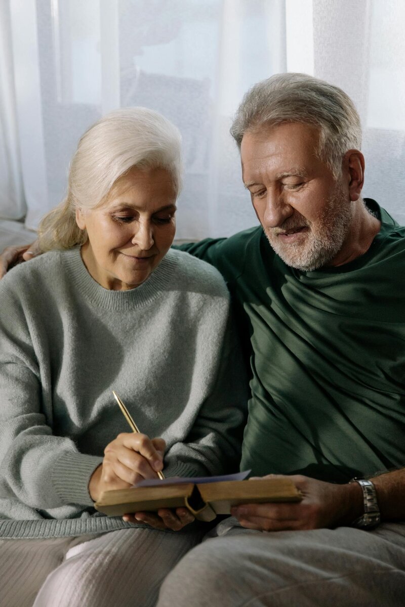 Counselors for Seniors in Chicago