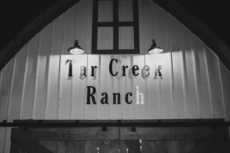 mooncrest_media-emily-isaac-wedding-1169