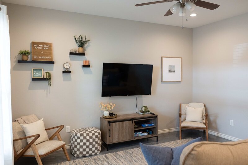 Hwy31AirbnbUnit3-TylerAirbnbs-9-min