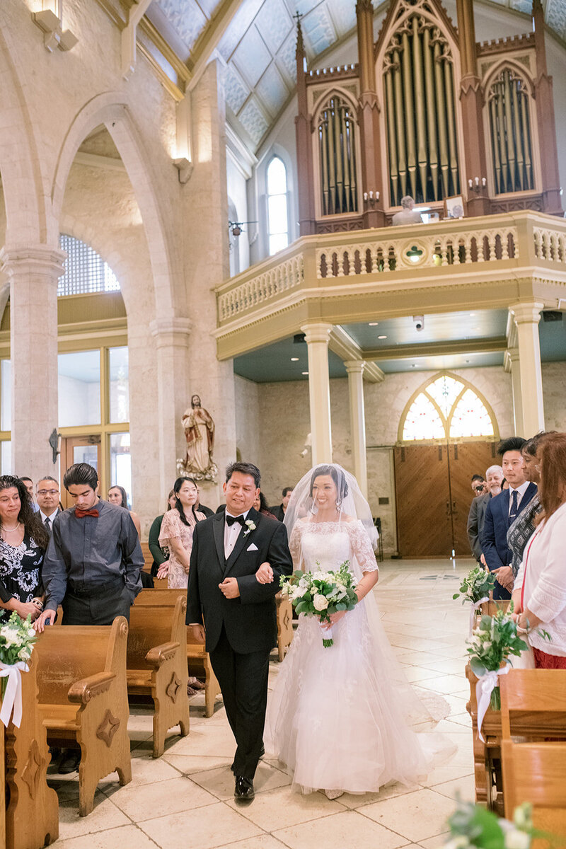 Hawaii church wedding photographer13