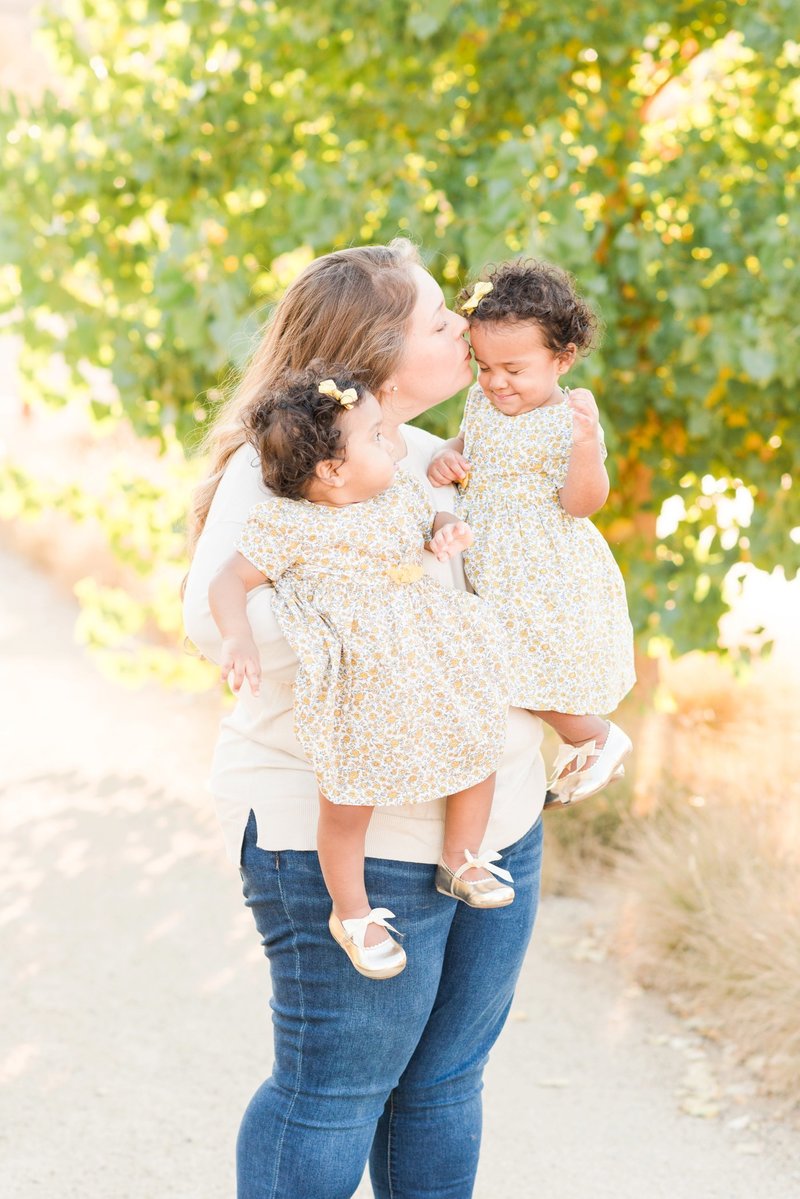 Rosario Family - MFD-38