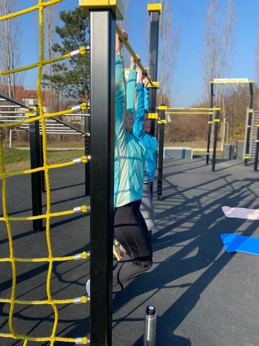 Pilates, Ernährungstraining und zyklusorientiertes Training in den Bezirken Mödling und Baden für ganzheitliches Wohlbefinden – sowie Fit im Büro: Dein Team-Training für mehr Gesundheit am Arbeitsplatz.