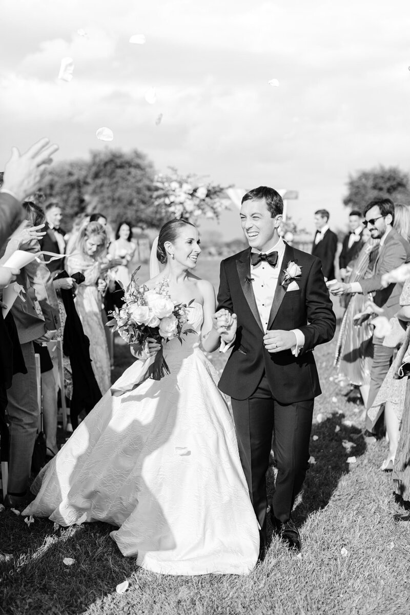 ceremony-exit-flower-toss