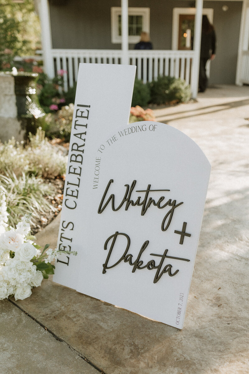 mustard seed gardens indy indianapolis noblesville indiana wedding photographer bellagio florals something blue stylists-70