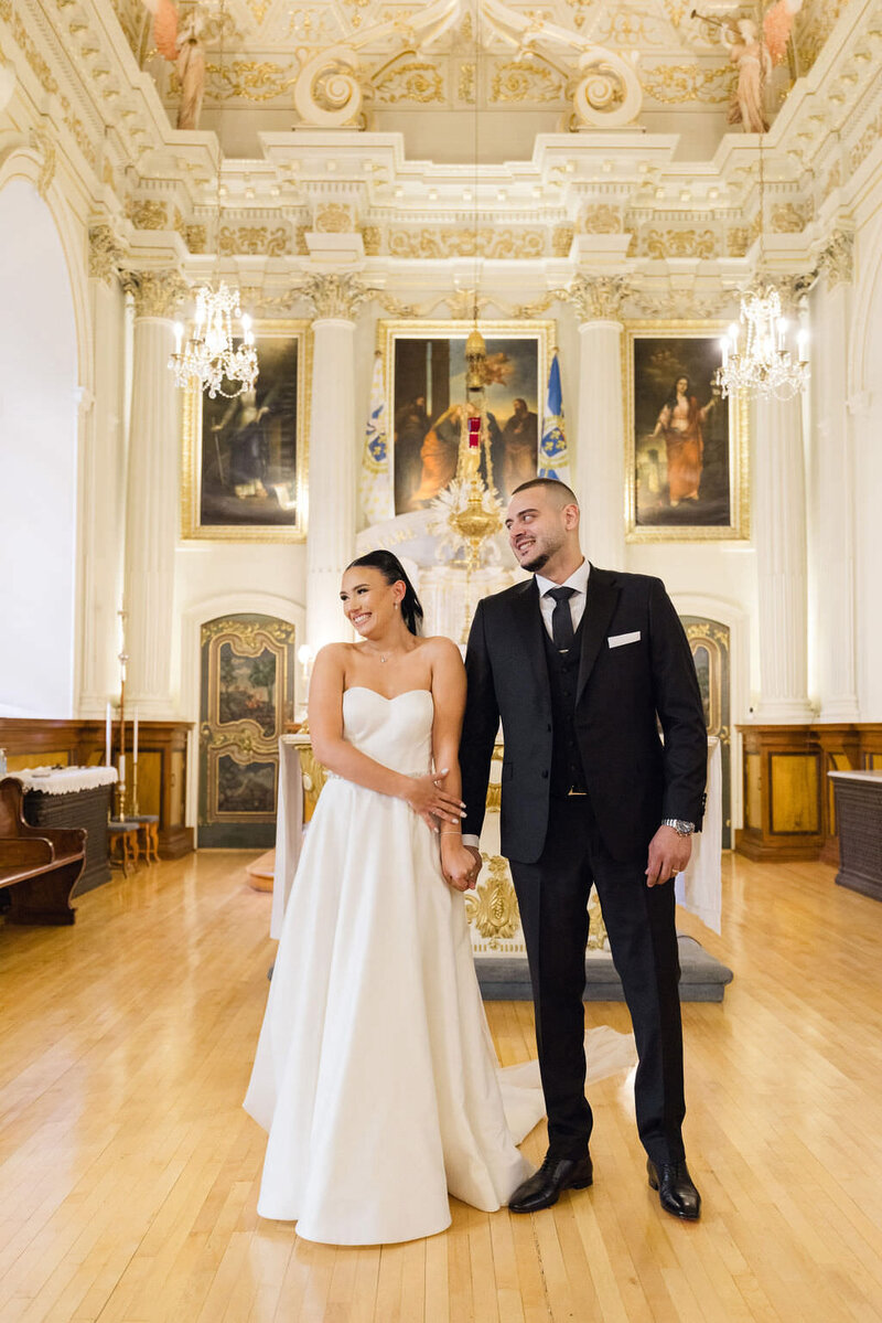 Montreal Luxury Wedding photographer | Bride and groom Ceremony photos