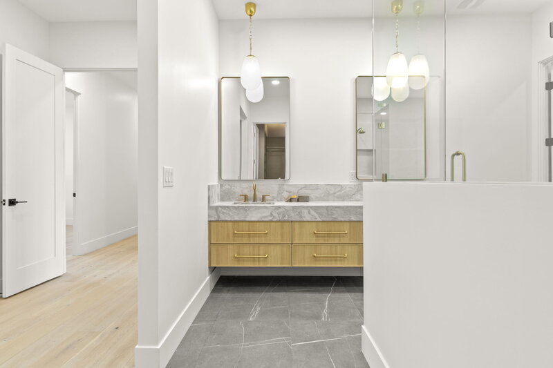 55-web-or-mls-6315-e-corrine-dr