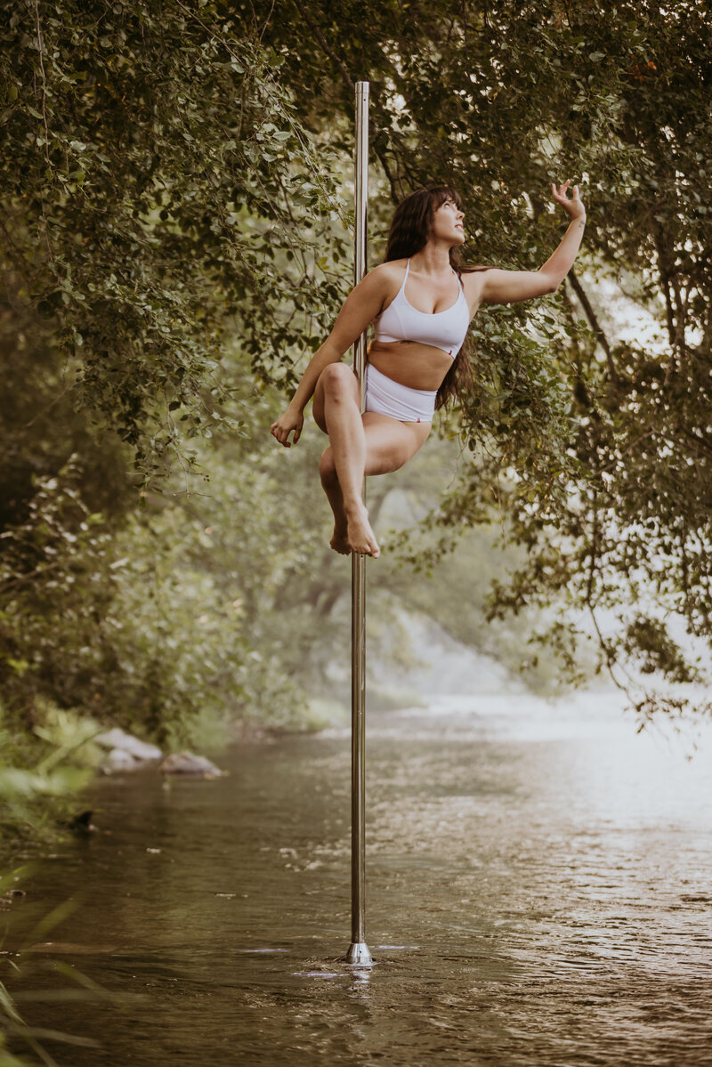 SkyDance-105