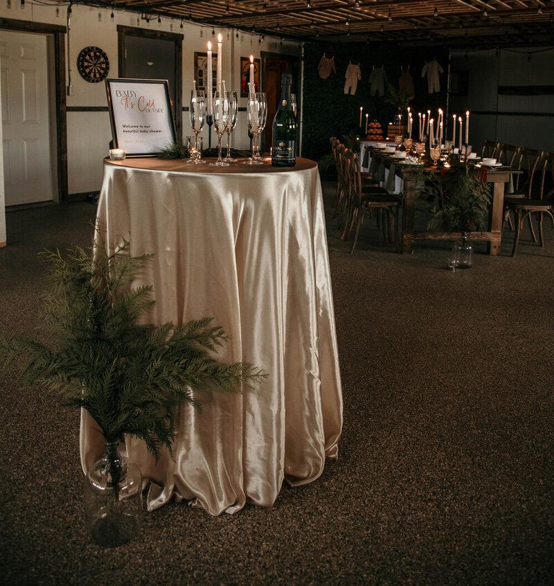 Lamour tablecloth 1-Rori Ranch Rentals