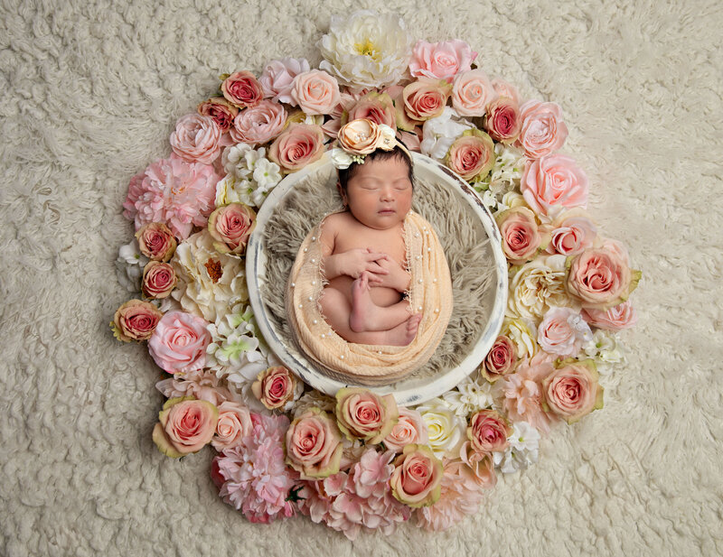 newbornbabyboynewfamilynewbabybestphotographertudiofamilybirthdaynewbornboyamilynewborngirlfirstbirthdayportraiturephotographystudioportraitsnewborngirlboyfamilyEvaMaganaPhotographychildphotographer (15 of 41)
