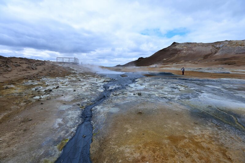 pexels-gang-chen-2151919293-32134049