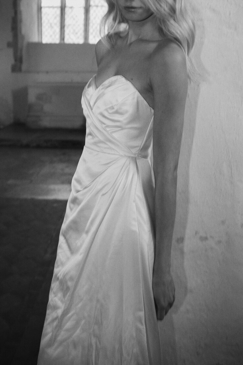 Sleeveless silk long wedding dress, sexy corset style by Luna Bea