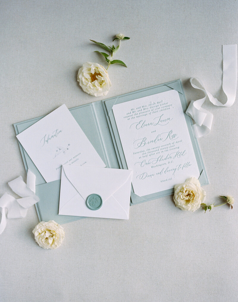 wedding-invitation-folio