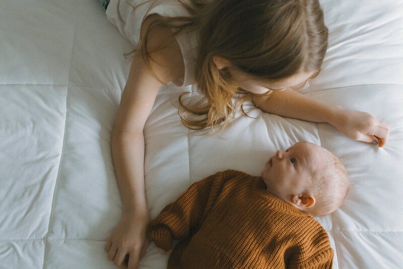 tacoma seattle bremerton and gig harbor newborn photographer in comfort of home-8