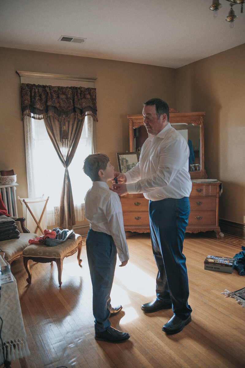 Find an Iowa Engagement Photographer- Elegant, Rustic, and full of Romance