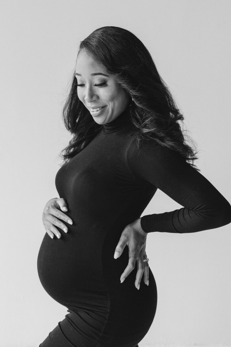 JLauryn_Maya-Neutral-Maternity-Studio-Session_WP(26)