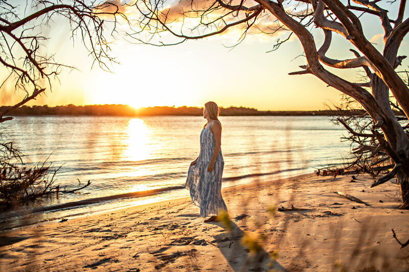 florida-woman-beach-session