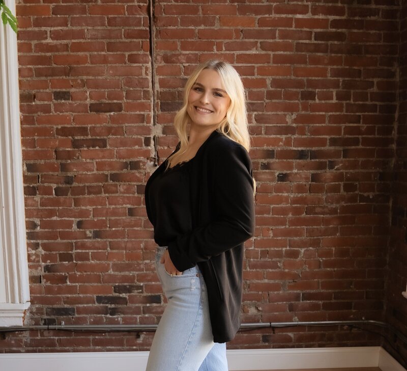 Lacey-Coleman-Maven-Grace-Salon02