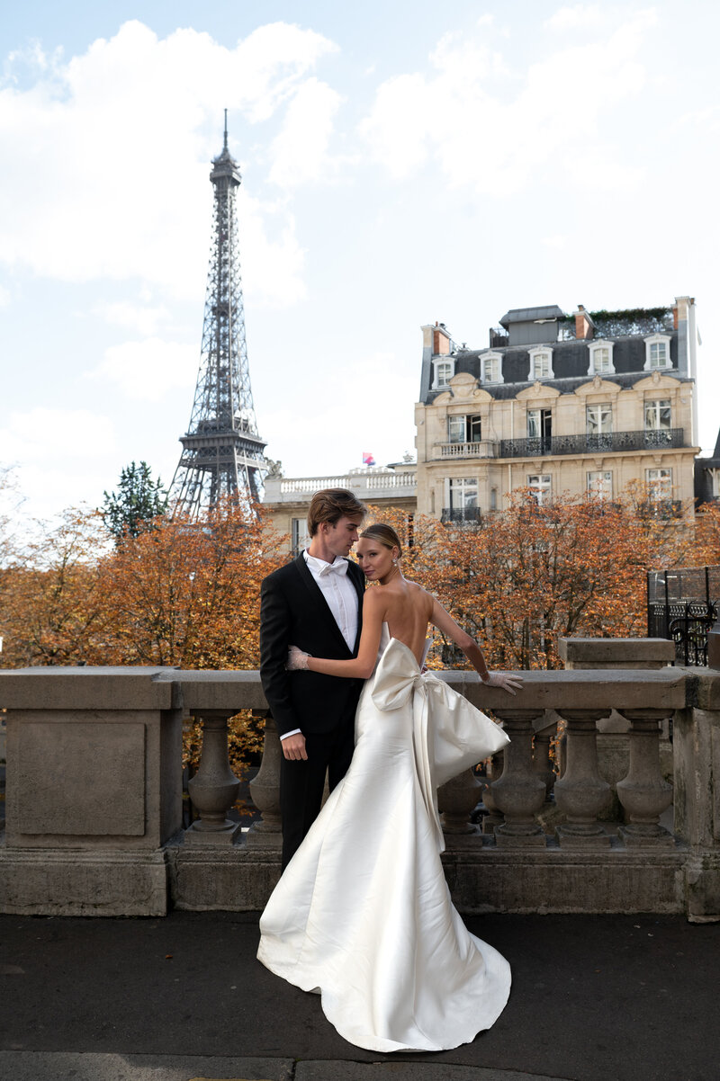 Fleur Bours Photography Elopement Paris white 46