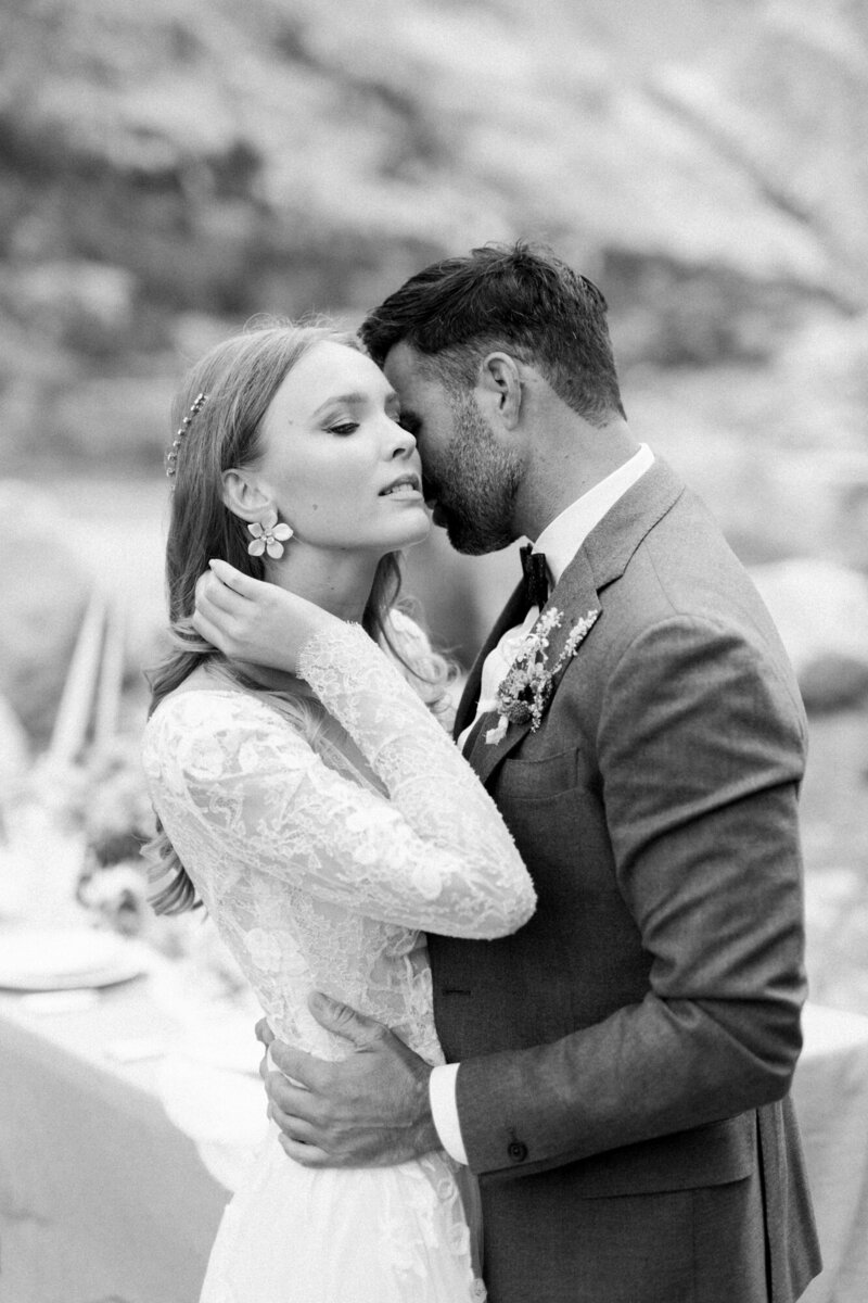 Maïlys Fortune Photography Husband Wife Wedding Weddings Photography France Switzerland Italy Timeless Dreamy Imagery Bilingual French English Destination Weddings Destination Wedding Provence French Riviera Paris Lake Como Tuscany108
