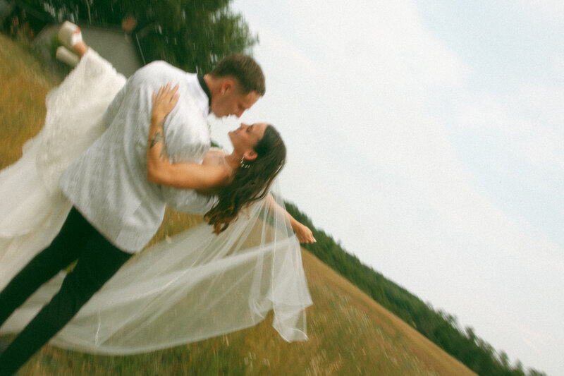 romantic wedding film photographer, detroit wedding photographer