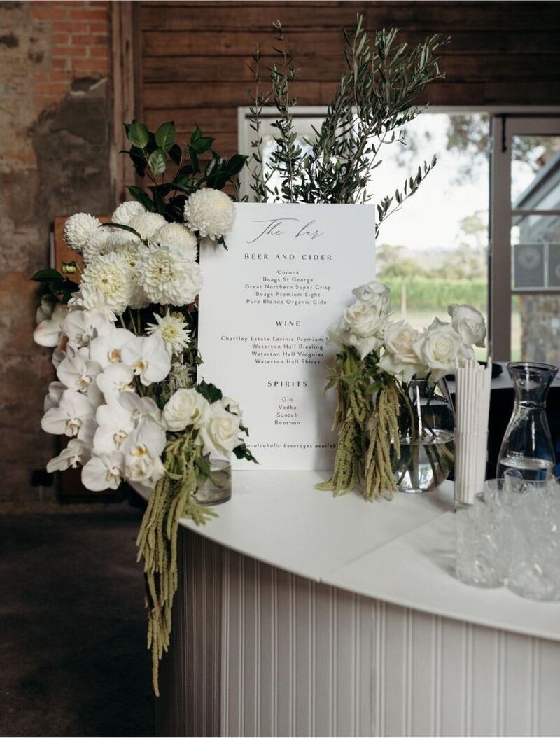 lace wedding dress of seattle bride