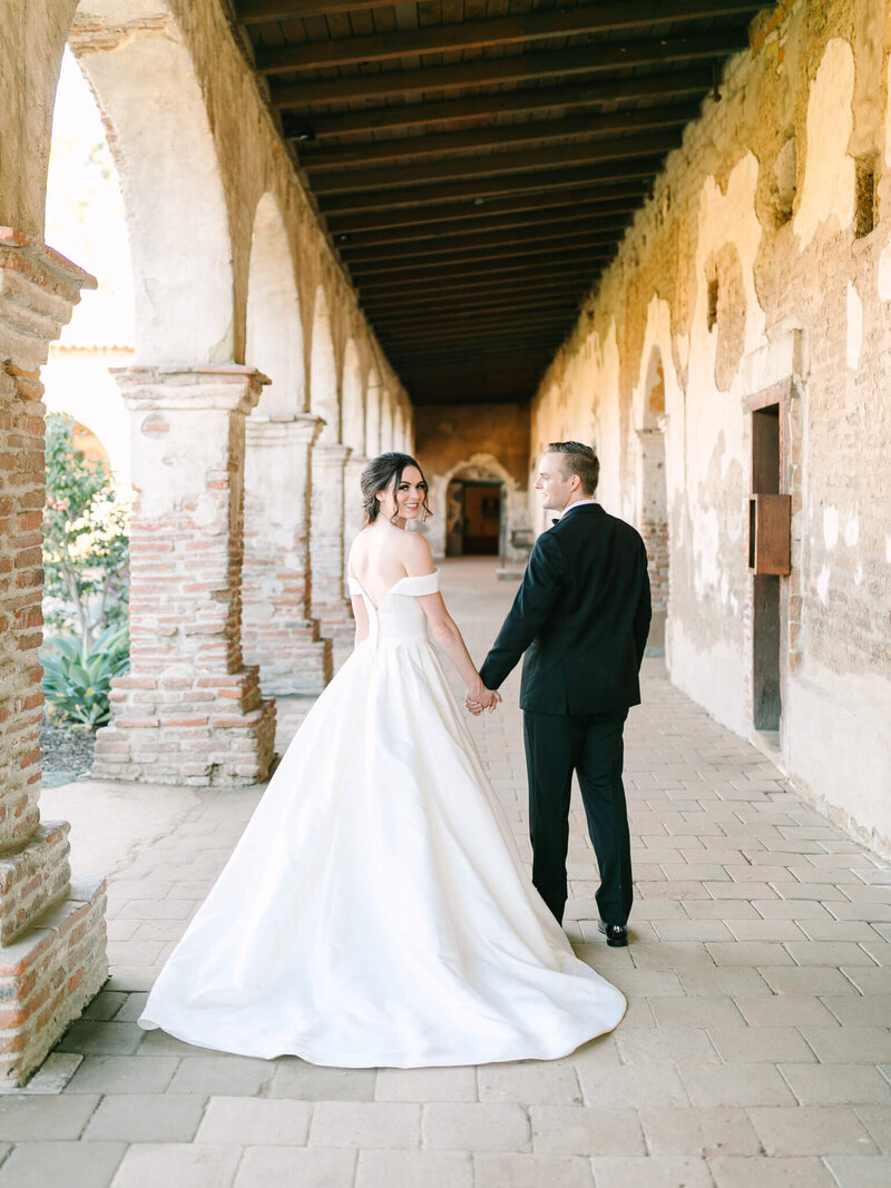 wedding photography of bride and groom married at the Mission San Juan Capistrano
