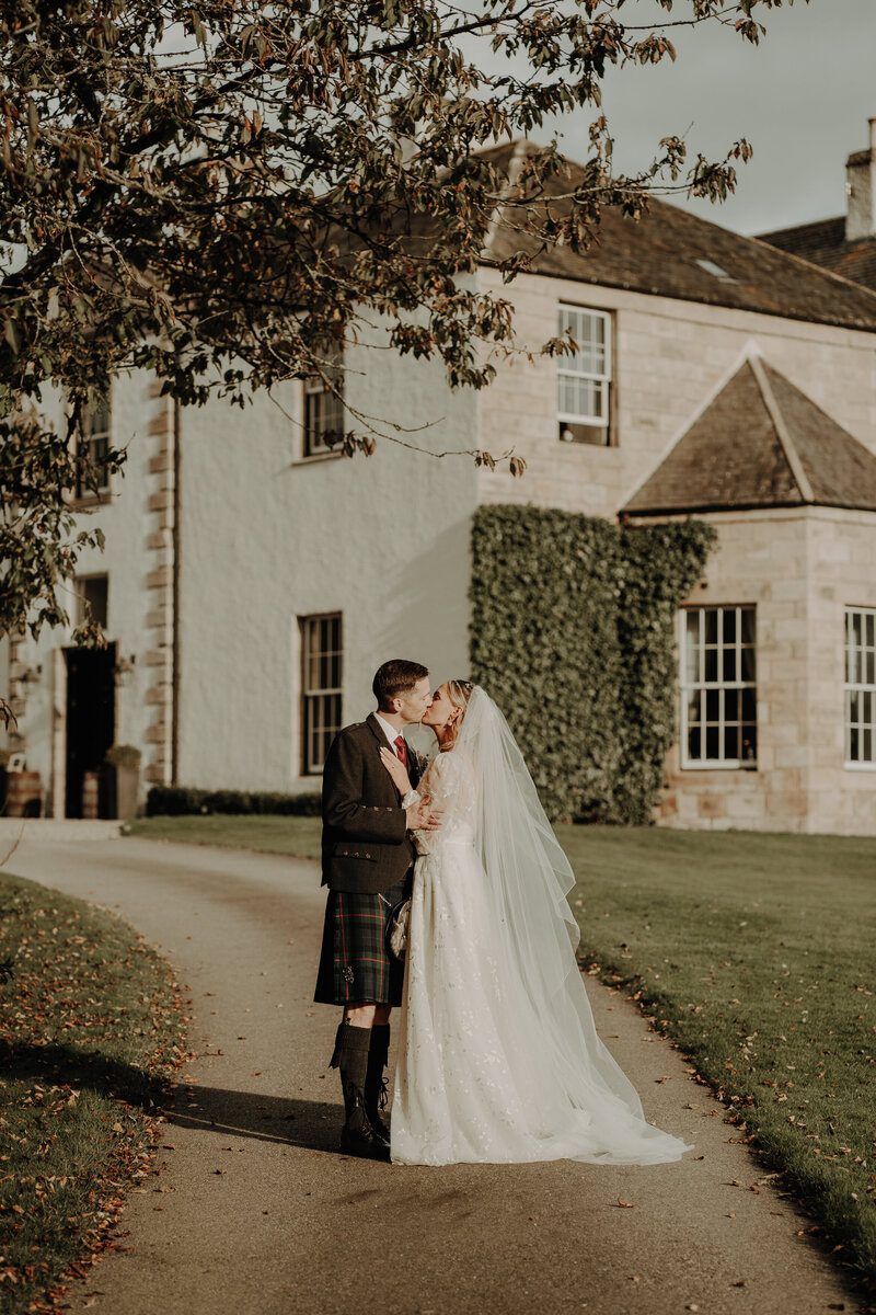 Alternative_Scotland_Wedding_Photographer_Danielle_Leslie_Photography_Logie_Country_House-62