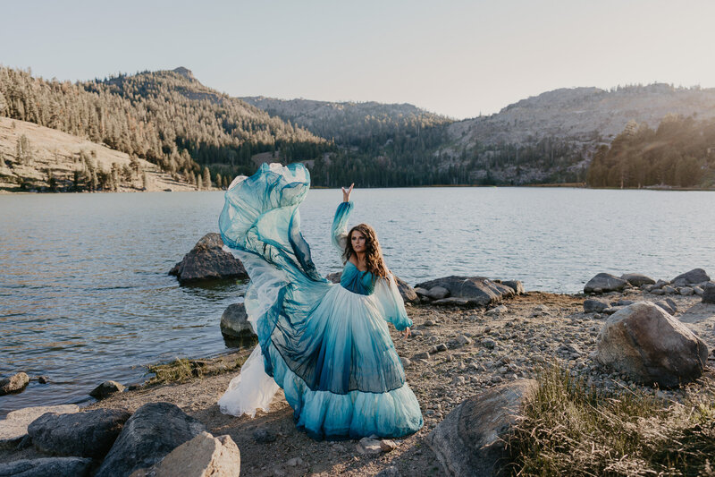 Lady and the Lake | Tori Stanton Photo