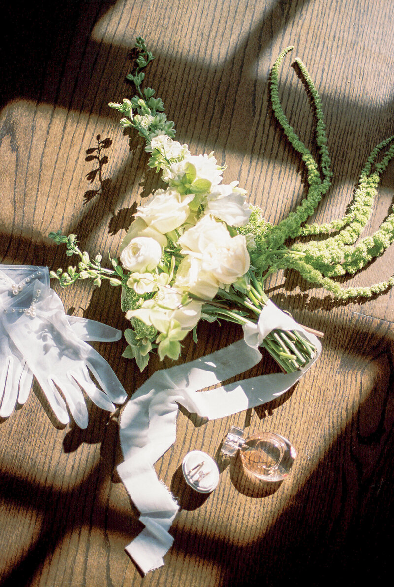 Virginia-Spring-Intimate-Wedding-Estate-at-River-Run-on-35mm-Film-19