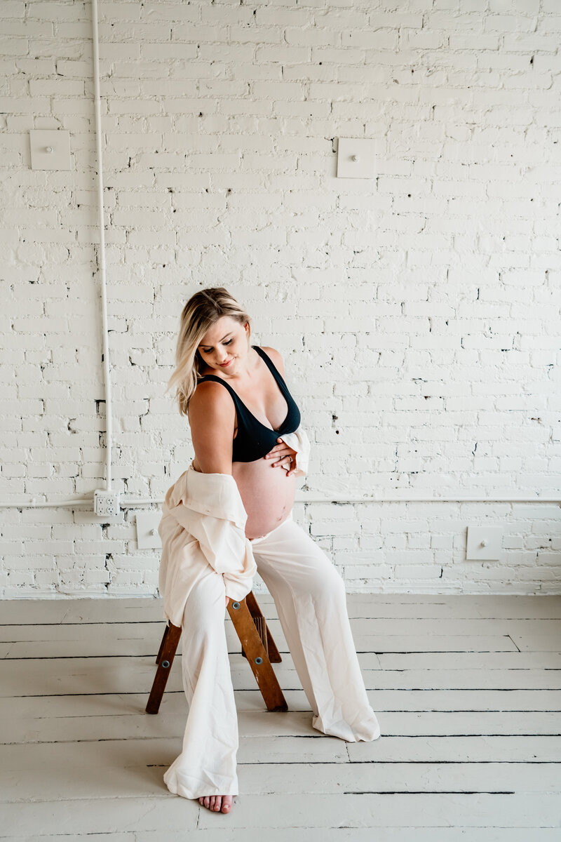 AimTruePhotography-Maternity-Haley