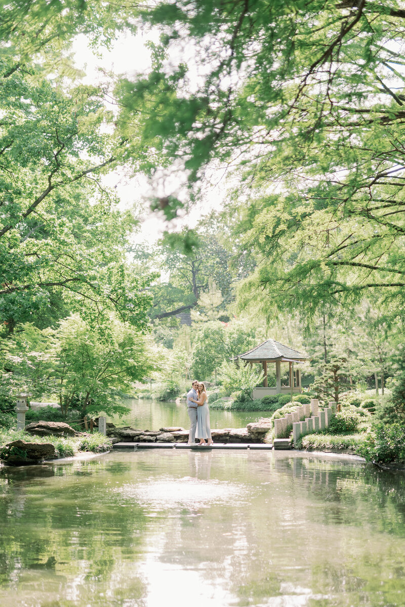 Fort-Worth-Botanic-Gardens-Engagement-Session-Chirstian-Wedding-Photographer-Kortney-Boyett07